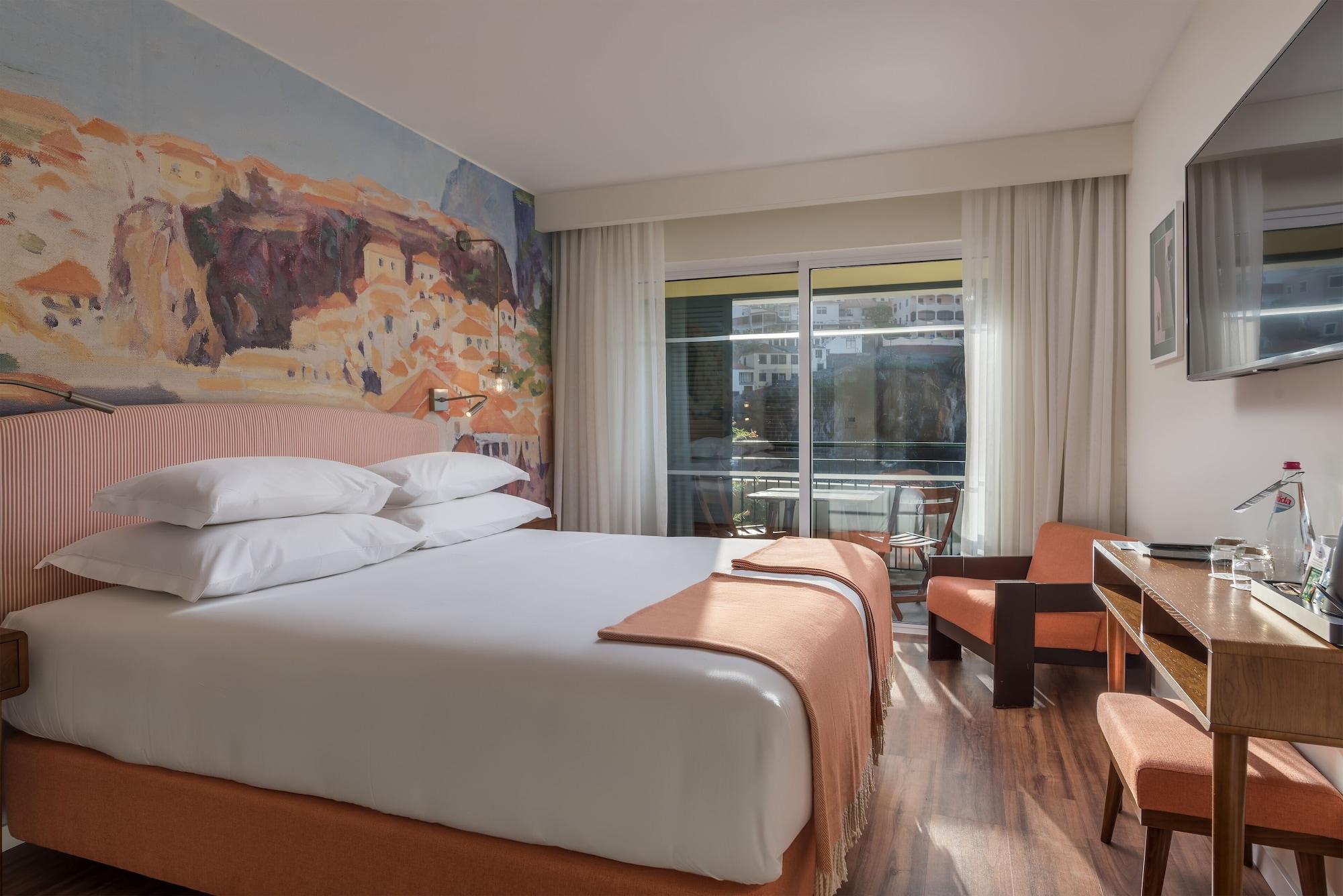 Pestana Churchill Bay Camara de Lobos Exterior photo